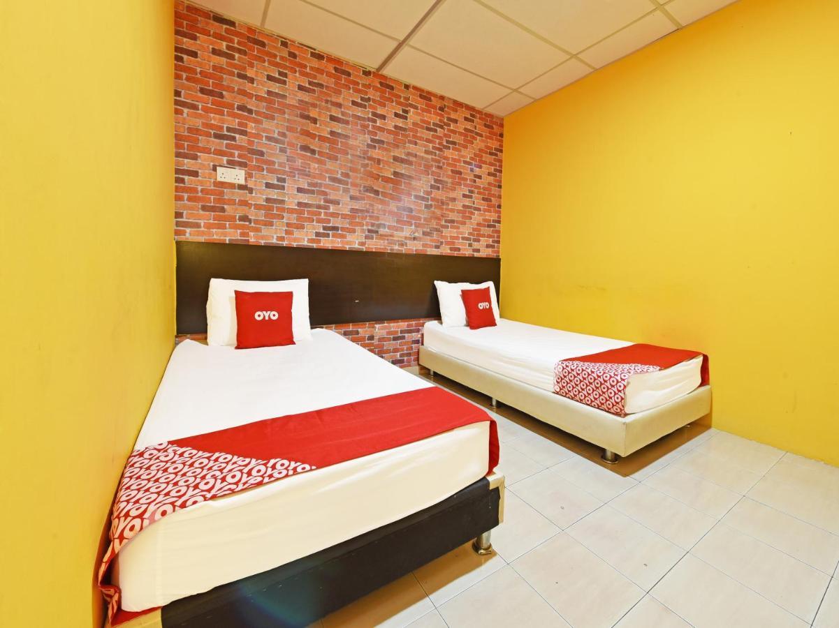 Oyo 90363 Nyamanya Inn Κουαντάν Εξωτερικό φωτογραφία